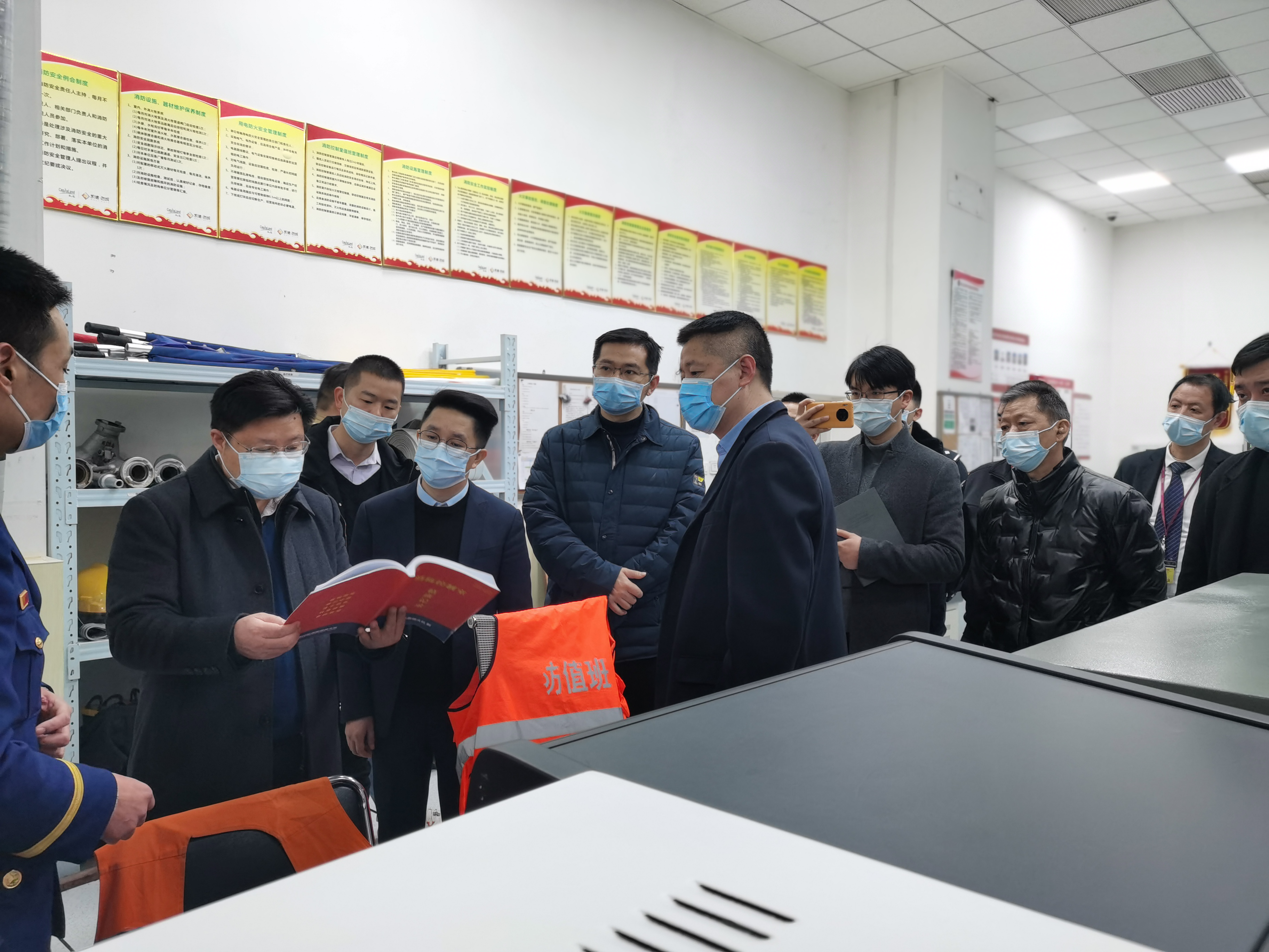 区委常委,区委办主任喻长兴到古田街道开展春节前安全检查-武汉市硚口